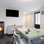 Les Maisons De Karen The House Appartement Gignod