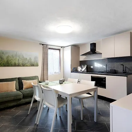 Les Maisons De Karen The House Apartment Gignod